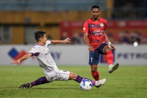 CAHN Lội Ngược Dòng, Đánh Bại Bình Dương 3-1 Tại V-League