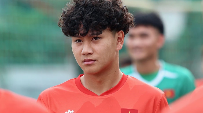 U22 Việt Nam: Tiền vệ Văn Trường Nhận Định Về Alex Bùi và Khẳng Định Không Chủ Quan Trước Campuchia