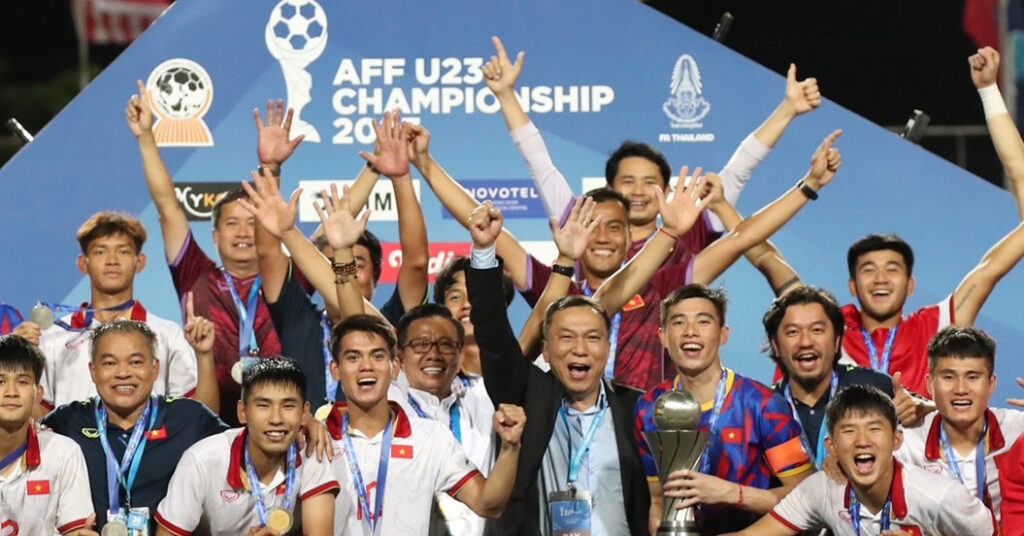 CĐV Lào, Campuchia Phản Ứng Đáng Chú Ý Khi Cùng Bảng U23 Việt Nam